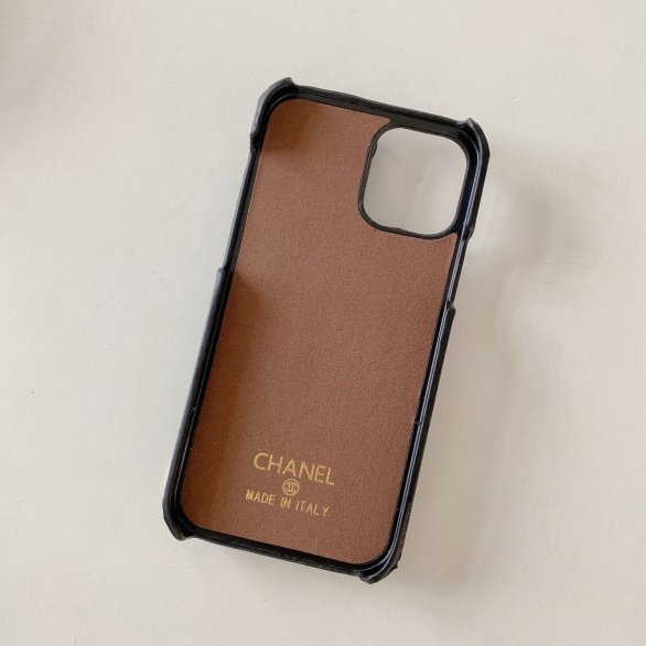 大人気 CHANEL / シャネル ケース iPhone 17/17 Pro/17 Pro Max/16/16 Pro/16 Pro Max/15/15 Pro/15 Pro Max/14/14 Pro/14 Pro Max/13/12/11/XS/8/7 plus ケース ファッション