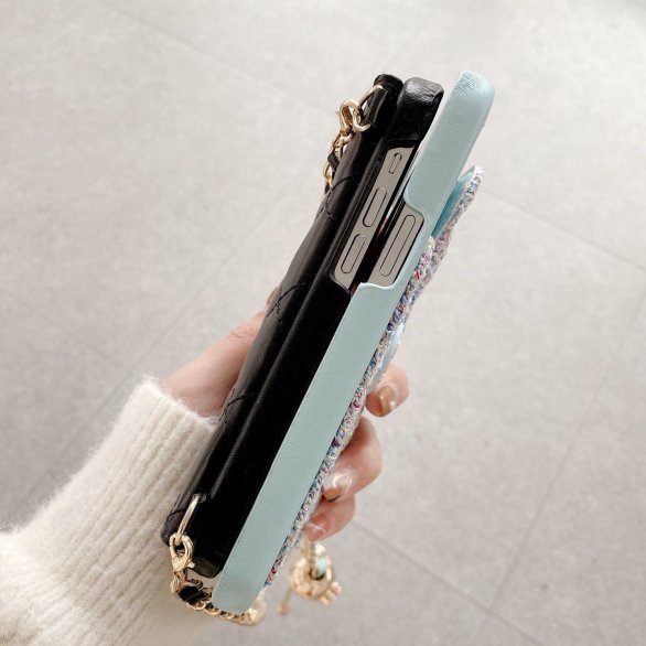 大人気 CHANEL / シャネル ケース iPhone 17/17 Pro/17 Pro Max/16/16 Pro/16 Pro Max/15/15 Pro/15 Pro Max/14/14 Pro/14 Pro Max/13/12/11/XS/8/7 plus ケース ファッション
